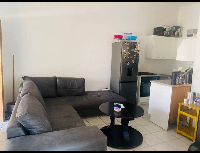 2 BEDROOM PROPERTY TO RENT IN ELSPARK